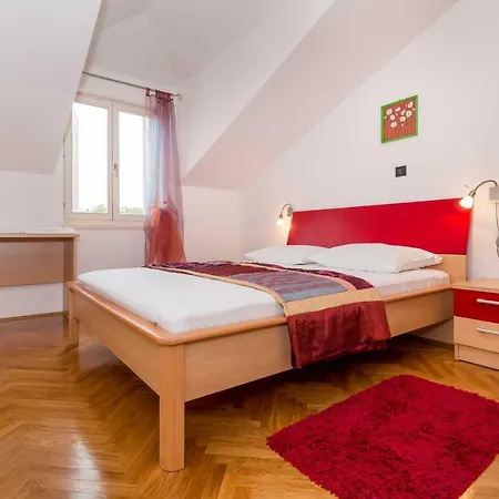 Panoramic View * Cres