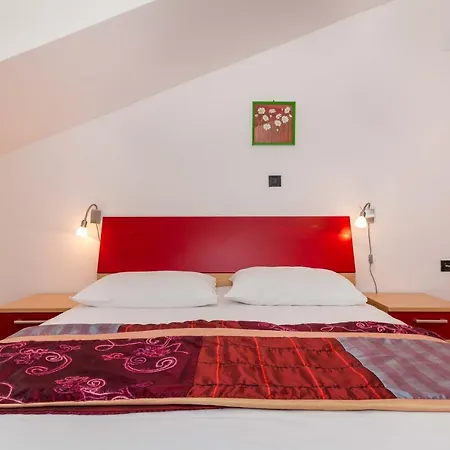 Panoramic View Apartment Cres